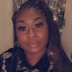 Meet your Posher, Lynette